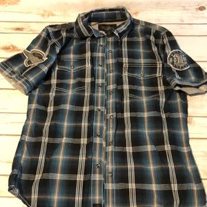 Shirt sleeve plaid button down.